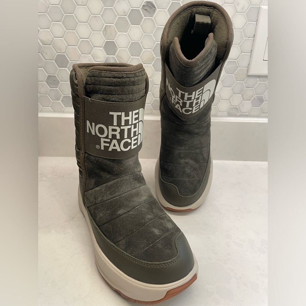 The North Face Green Winter Boots Women’s size 6.5 - Picture 3 of 10
